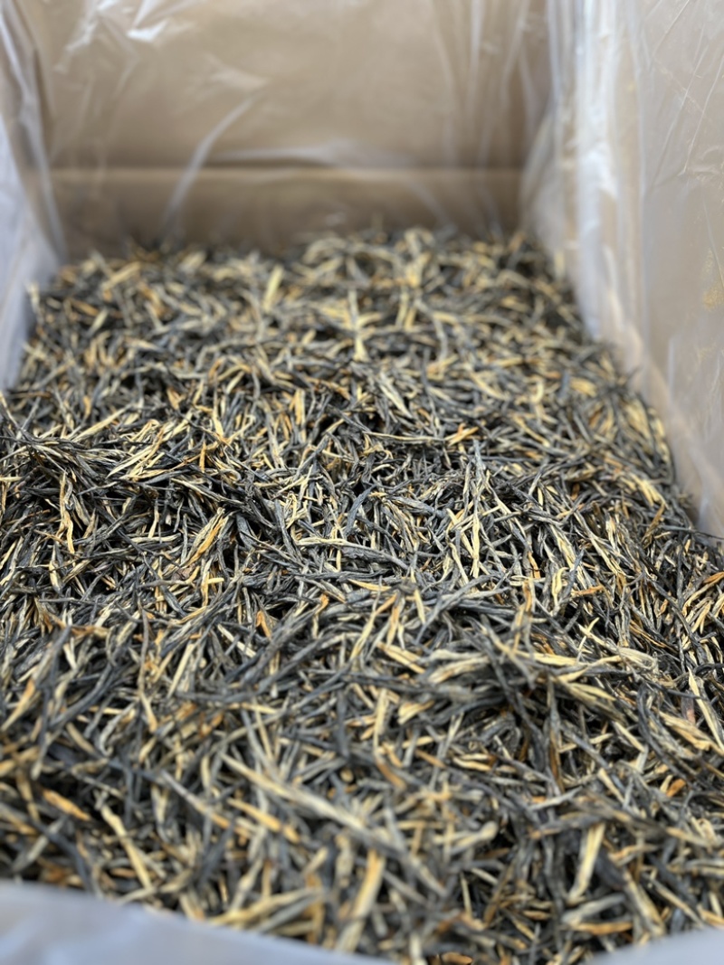云南凤庆滇红茶松针好喝不贵产地直发