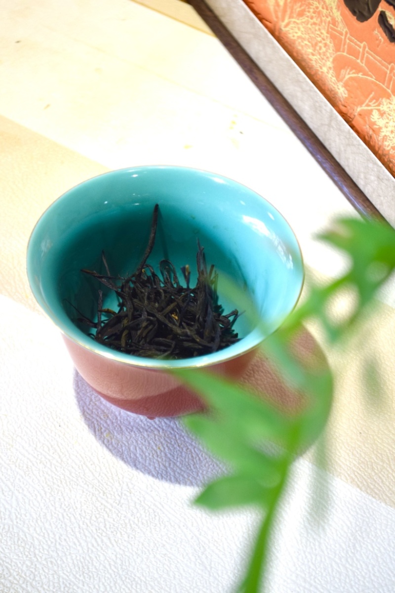 云南凤庆滇红茶正宗中国红特级250克/包邮！