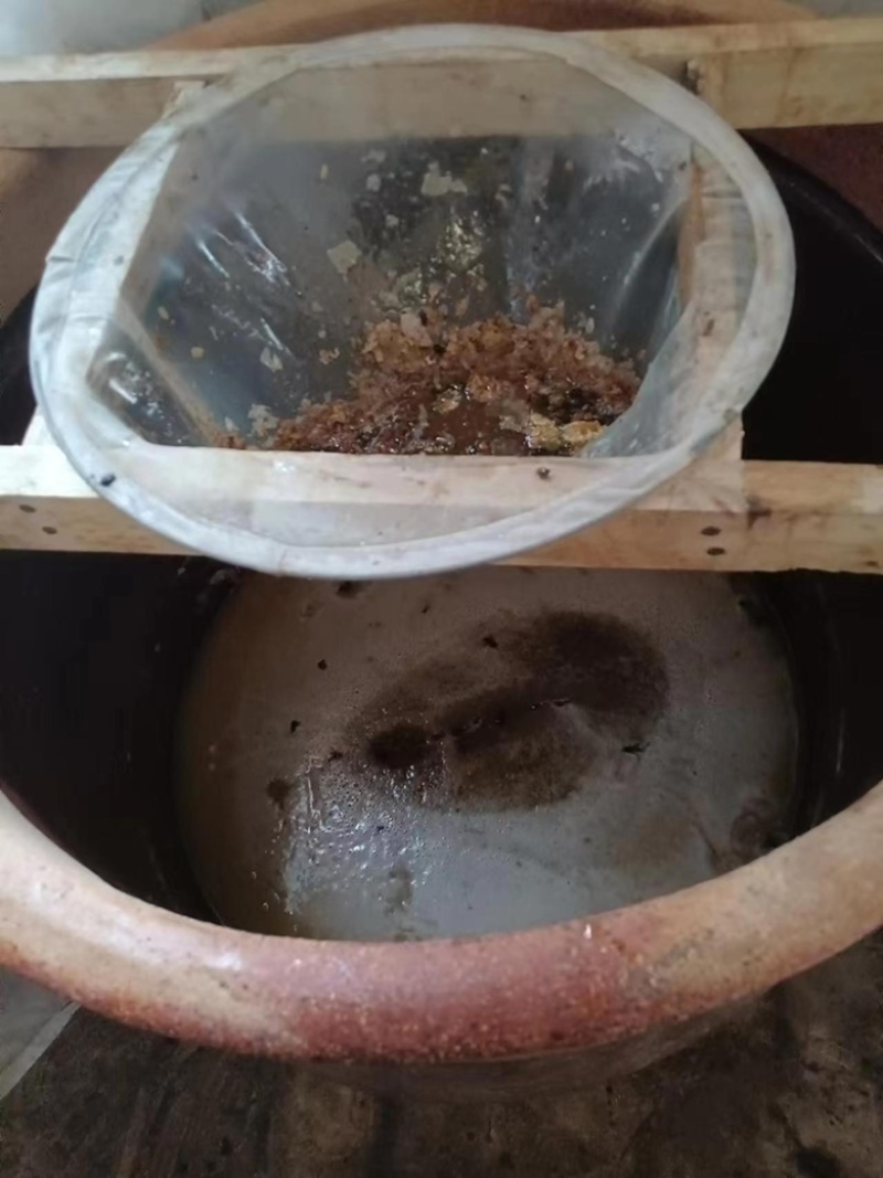 蜂蜜土蜂蜜我自家养殖的欢迎需要的老板电话联系