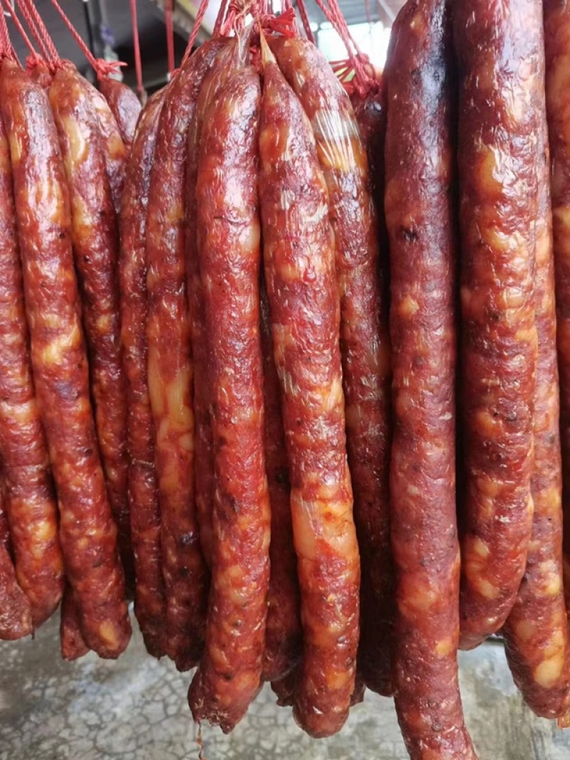 腊肉地摊精品风干腊肉二刀后腿腊肉腊猪排骨腊五花肉腊肠香肠