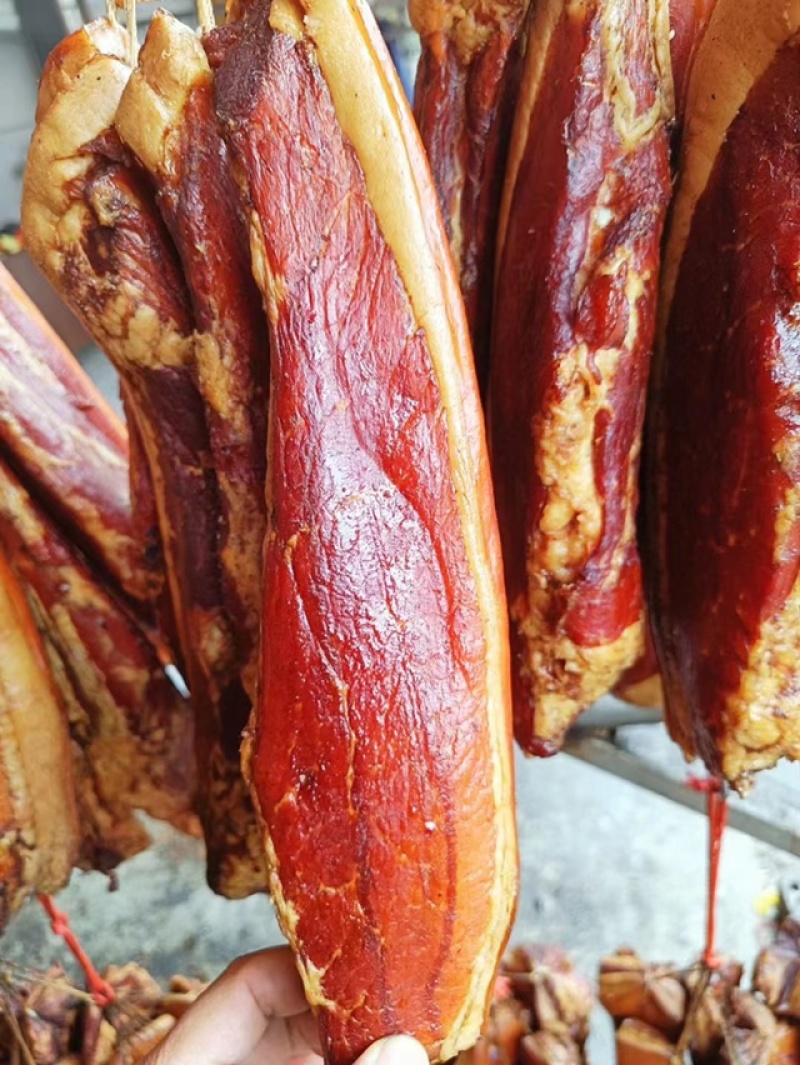 腊肉地摊精品风干腊肉二刀后腿腊肉腊猪排骨腊五花肉腊肠香肠