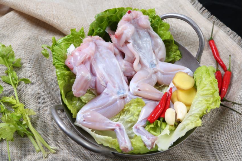 牛蛙活鲜现杀海鲜牛蛙肉食用麻辣干锅火锅烧烤食材批发
