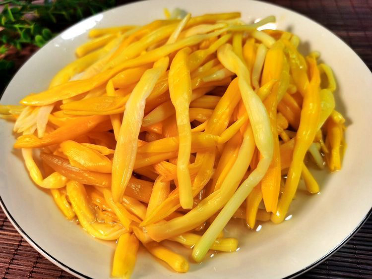 白菜黄豆煮水成品图