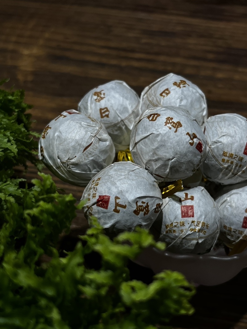 云南古树普洱茶品质厂家、普洱生茶百莺山古树龙珠