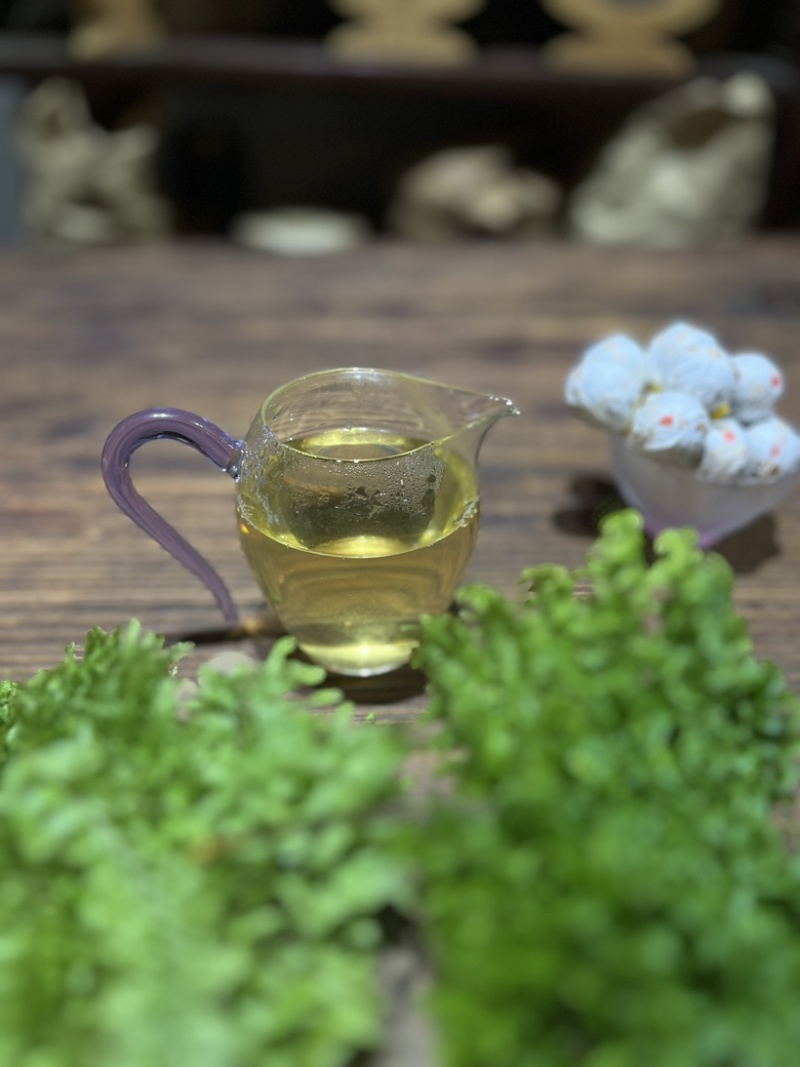 云南古树普洱茶品质厂家、普洱生茶百莺山古树龙珠