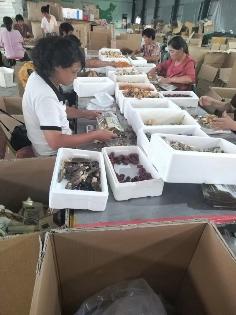 煲汤佳品各种菌菇组成的精品菌汤包好吃又美味