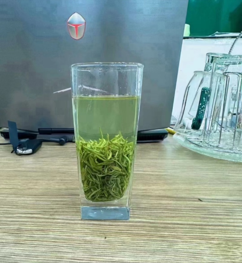 卷毛峰白度好芽头纯香气足欢迎致电详谈
