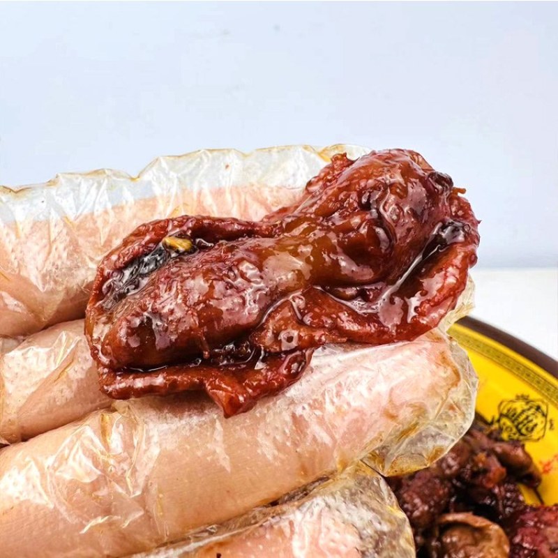 麻辣鸭胗批发，一袋起发三袋包邮全国发货送货上门