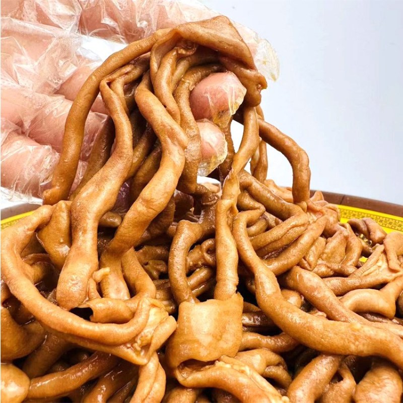 甜辣鸭肠批发，一袋起发三袋包邮全国发货送货上门，