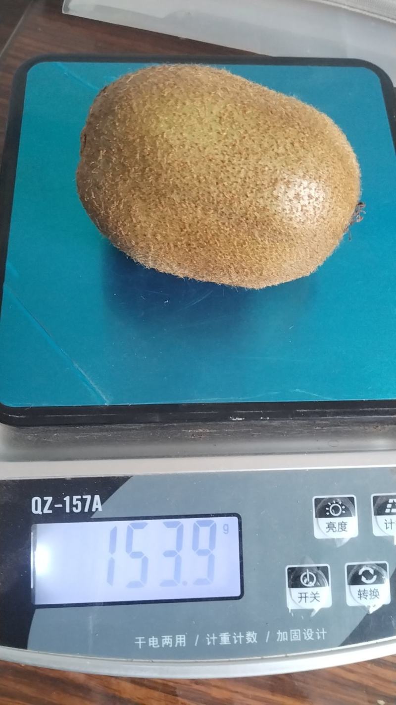 徐香猕猴桃，酸甜刚刚好。优质徐香，单果重140克以上。