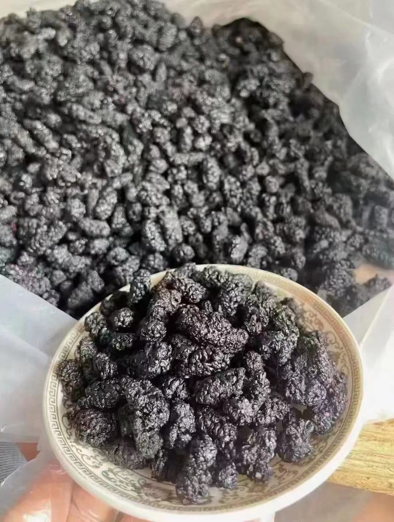 桑葚干品质好个大肉厚色紫红厂家大量现货