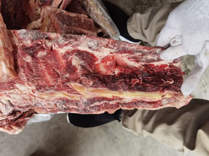 牛羽骨，肉多骨头小，带脆骨，口感细腻，出秤率高