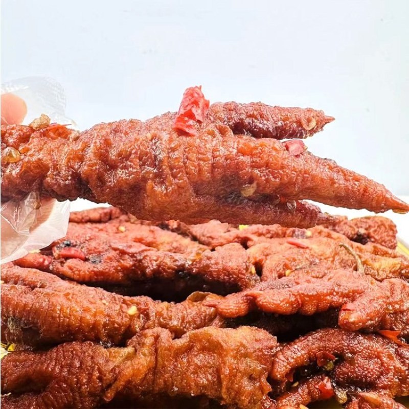 麻辣鸡爪批发，一袋起发三袋包邮全国发货送货上门