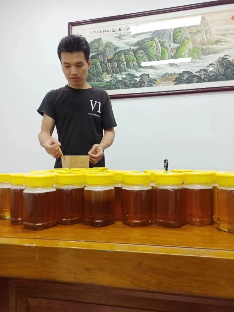 天然土蜂蜜