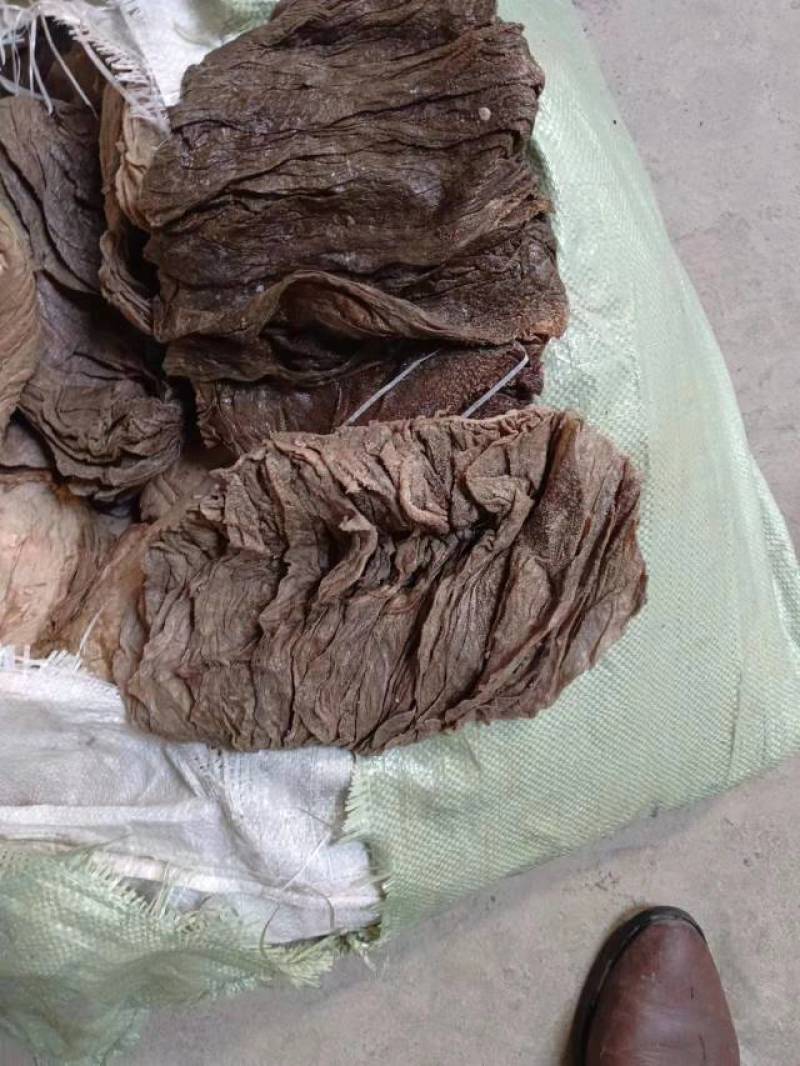 盐百叶，盐毛肚，水分少，盐分少，底板干净