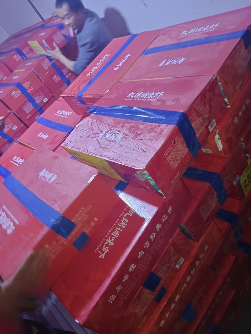 鄱阳湖345麻辣虾.\蒜蓉虾10斤一件。