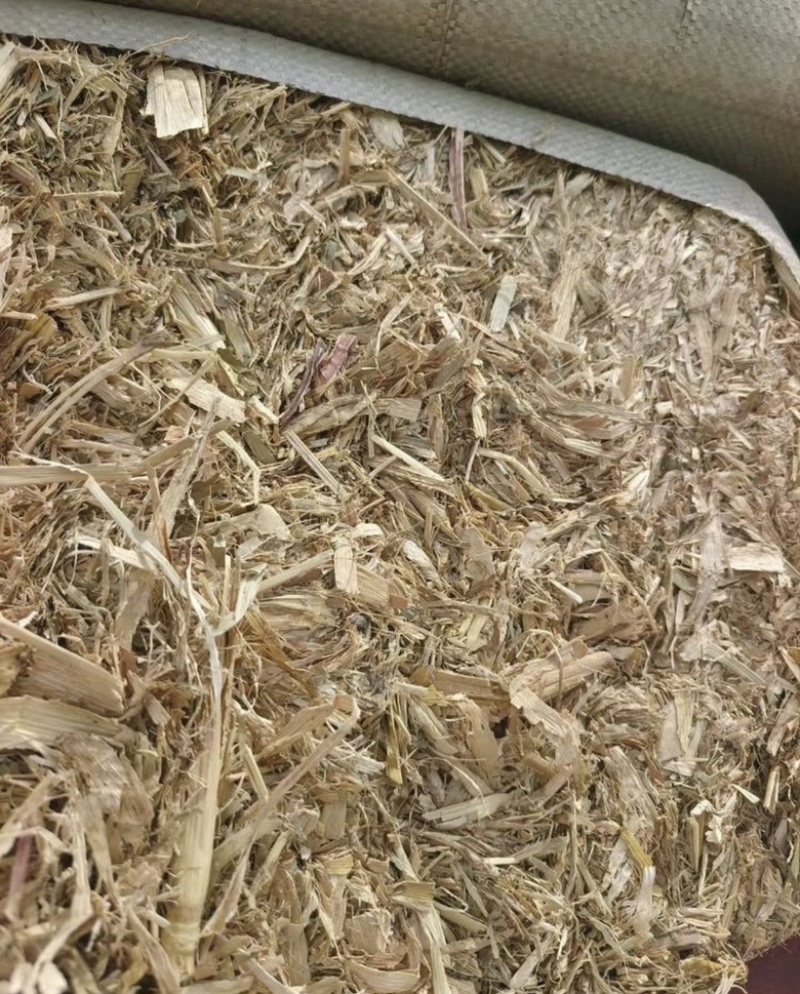 玉米秸秆，二次加工，牛，羊，马等草料