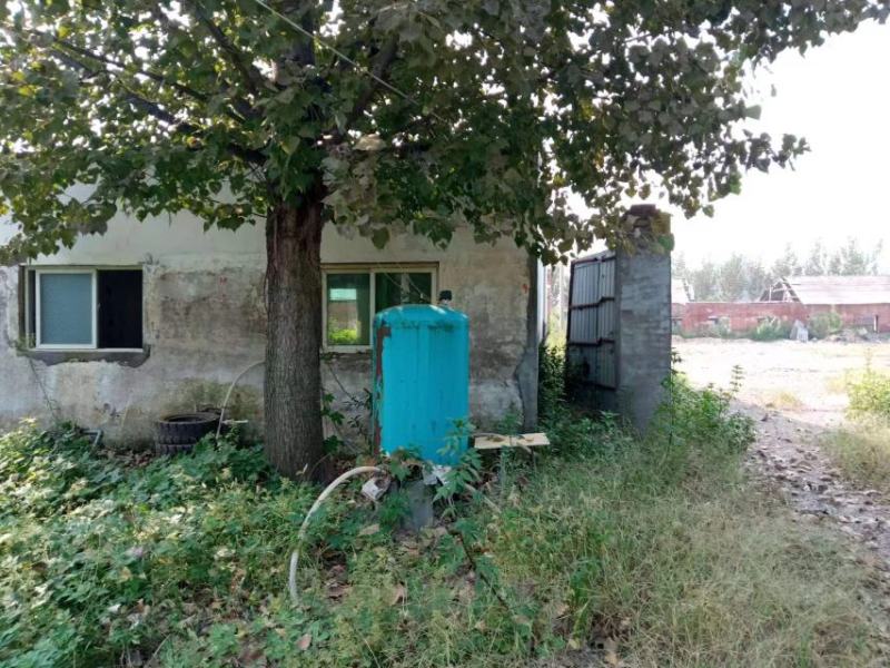 牛场！占地15亩建筑面积800平，水电齐全有独立变压器，