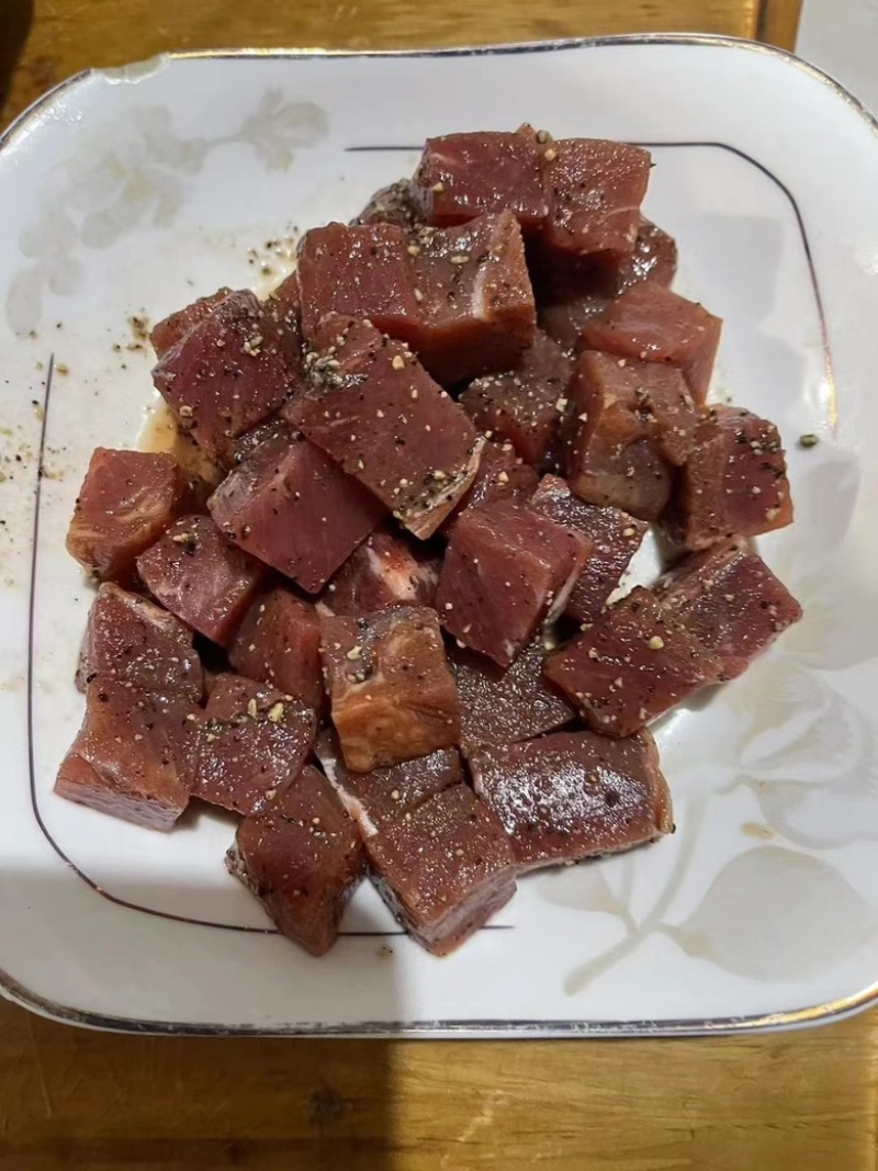 黑椒牛肉粒