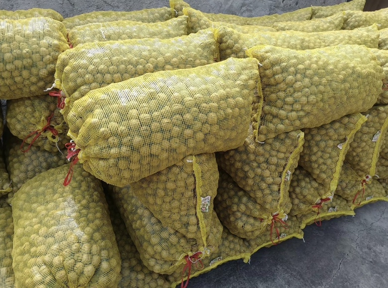 电商平台上核桃产品展示