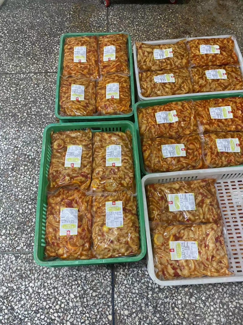红楼巷泰式柠檬无骨凤爪，酸辣可口，泰式风情