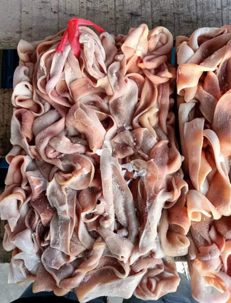精品鹅肠，品质不错，一根2米多，品质不错，精修去油