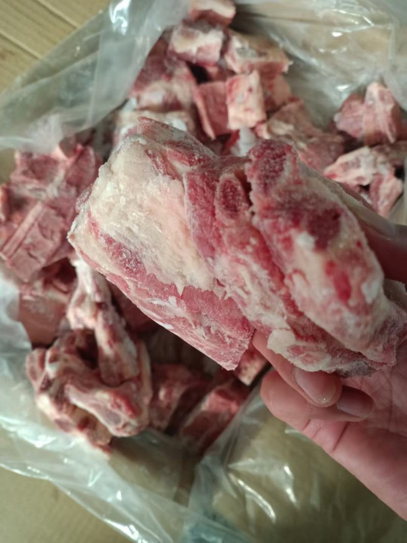肥猪母猪碎肉，精碎，正二八，三七，四六，正倒都有