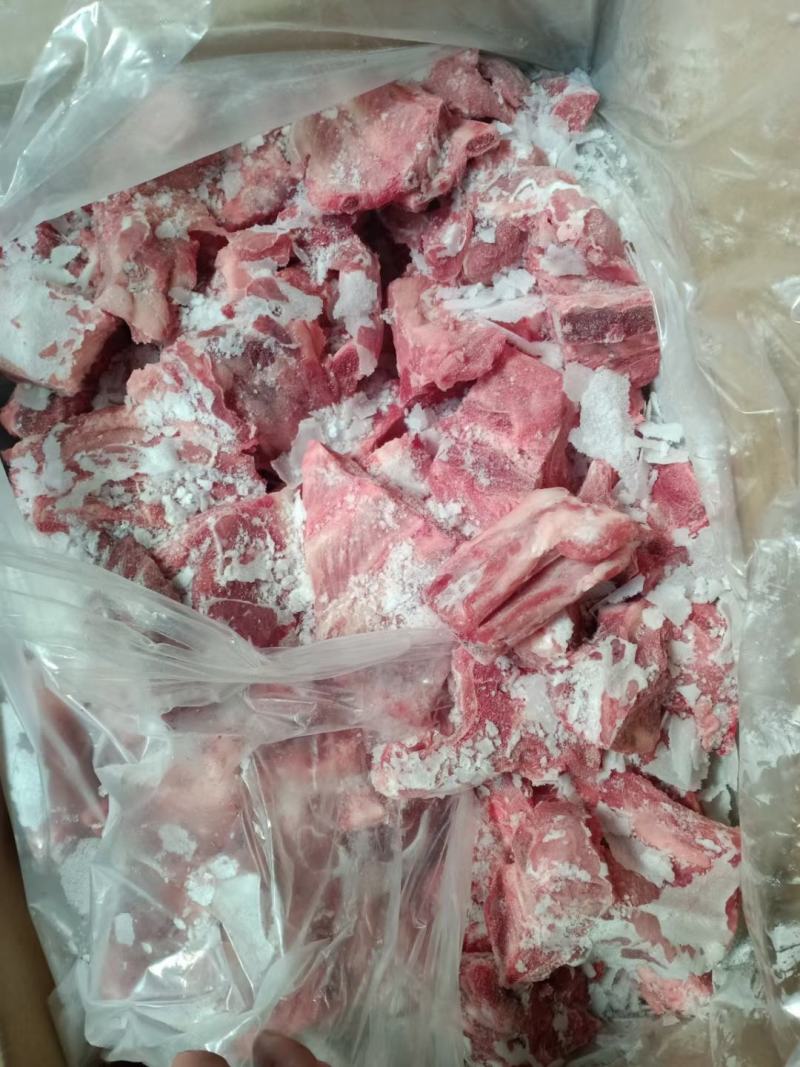 肥猪母猪碎肉，精碎，正二八，三七，四六，正倒都有