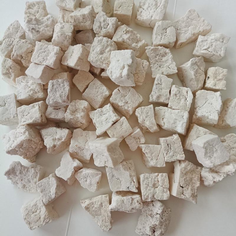 颜色纯白，手工切茯苓货源充足，欢迎联系