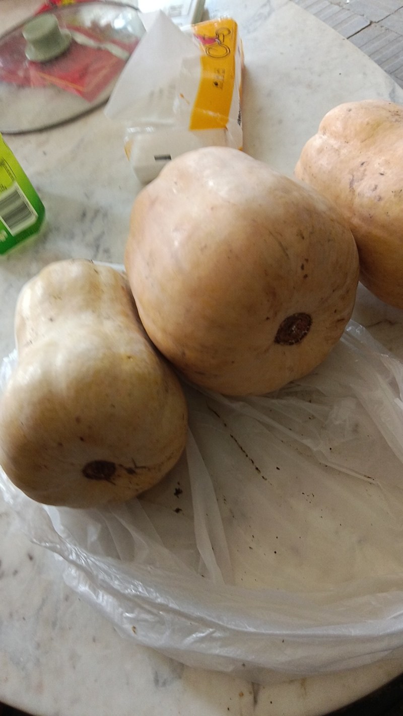 粉蛮腰水果南瓜