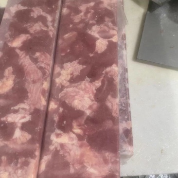 雪花鸭肉板质量保证，不散不碎，肉感好，颜色好，大量供应