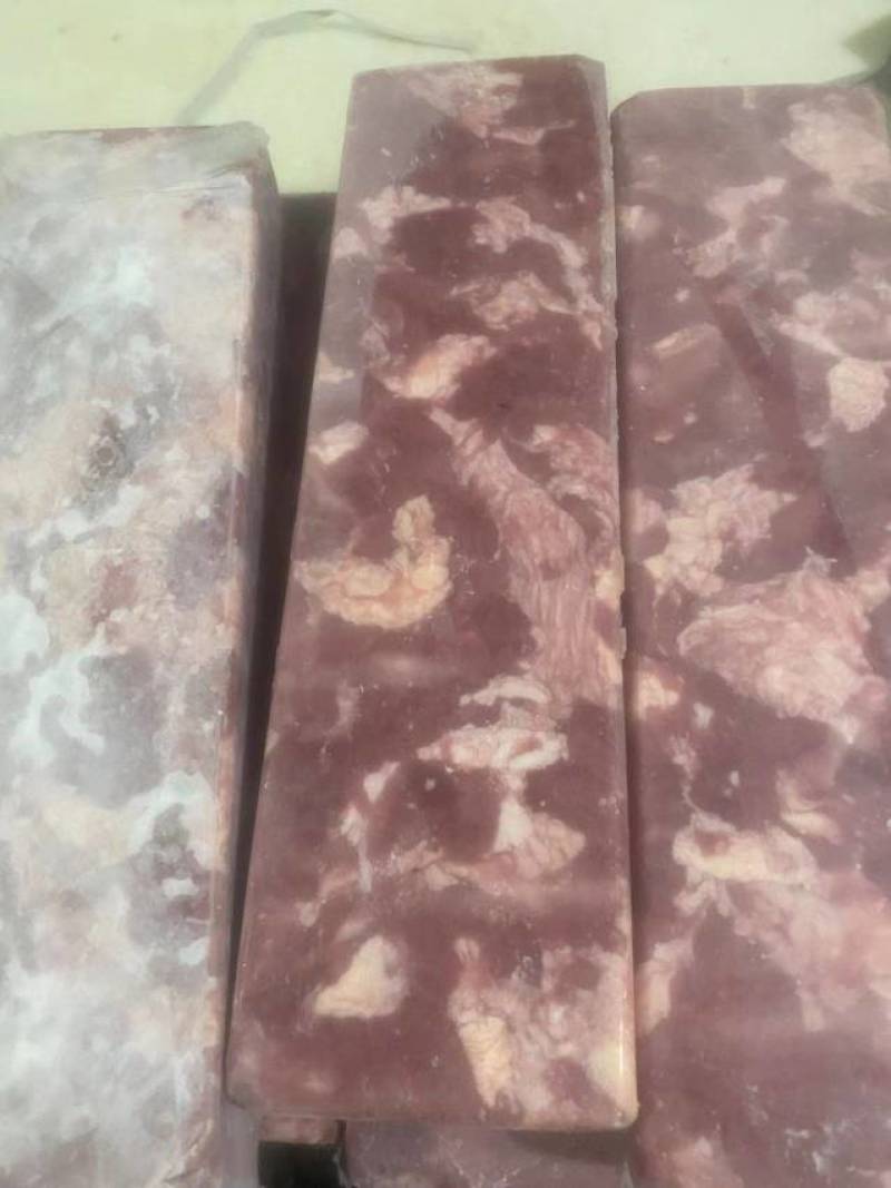 雪花鸭肉板质量保证，不散不碎，肉感好，颜色好，大量供应