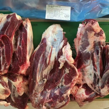 【精品】牛腱子肉基地直供全国冷链发货质量保证有需致电看货