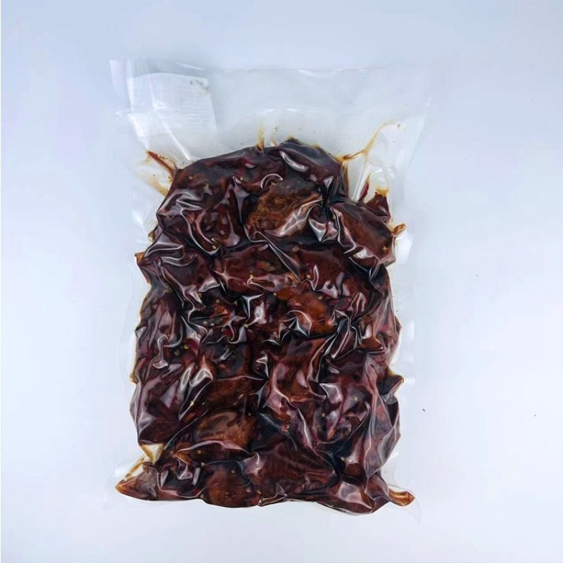 麻辣鸡头批发，一袋起发三袋包邮全国发货送货上门