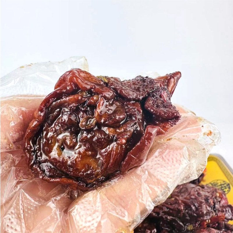 麻辣鸡头批发，一袋起发三袋包邮全国发货送货上门