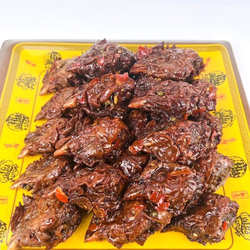 麻辣鸡头批发，一袋起发三袋包邮全国发货送货上门