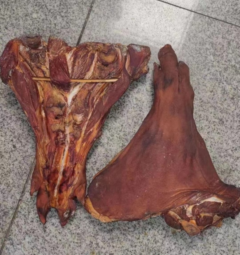 烟熏对开腊猪脚一手工厂餐饮净菜食品供应地摊新模式