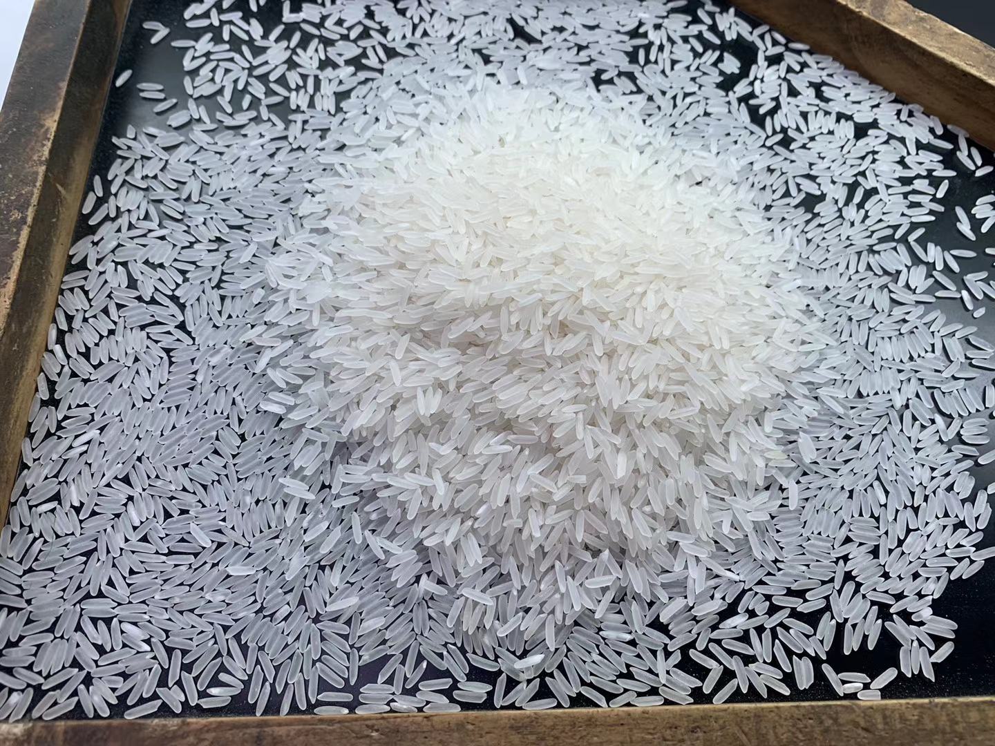 泰国香米蒸煮过程图