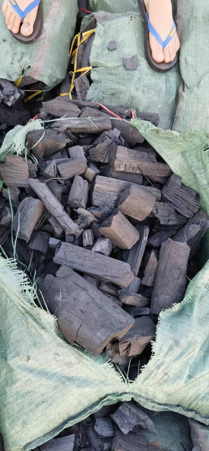 中缅边境工业炭