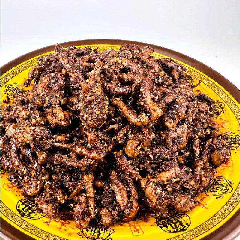 香辣鱿鱼须批发，一袋起发三袋包邮全国发货送货上门