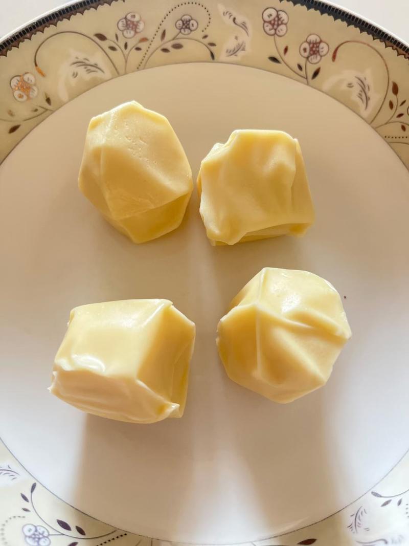 新疆特产手工驼奶疙瘩奶醇奶酪一件10公斤新疆发货