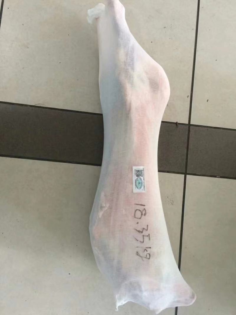 烤全羊，全羊锯块