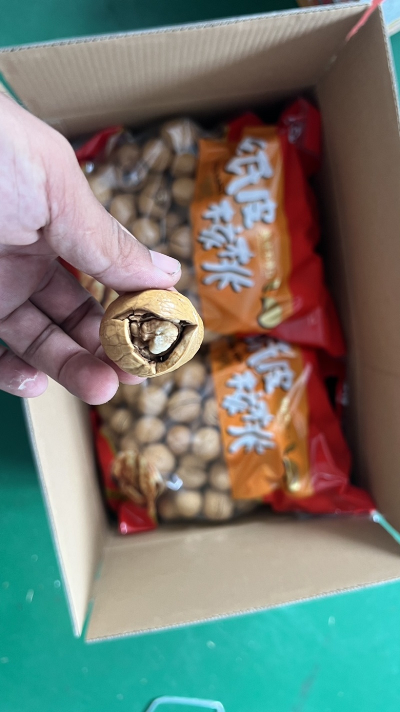 185纸皮核桃5斤袋装批发一件代发