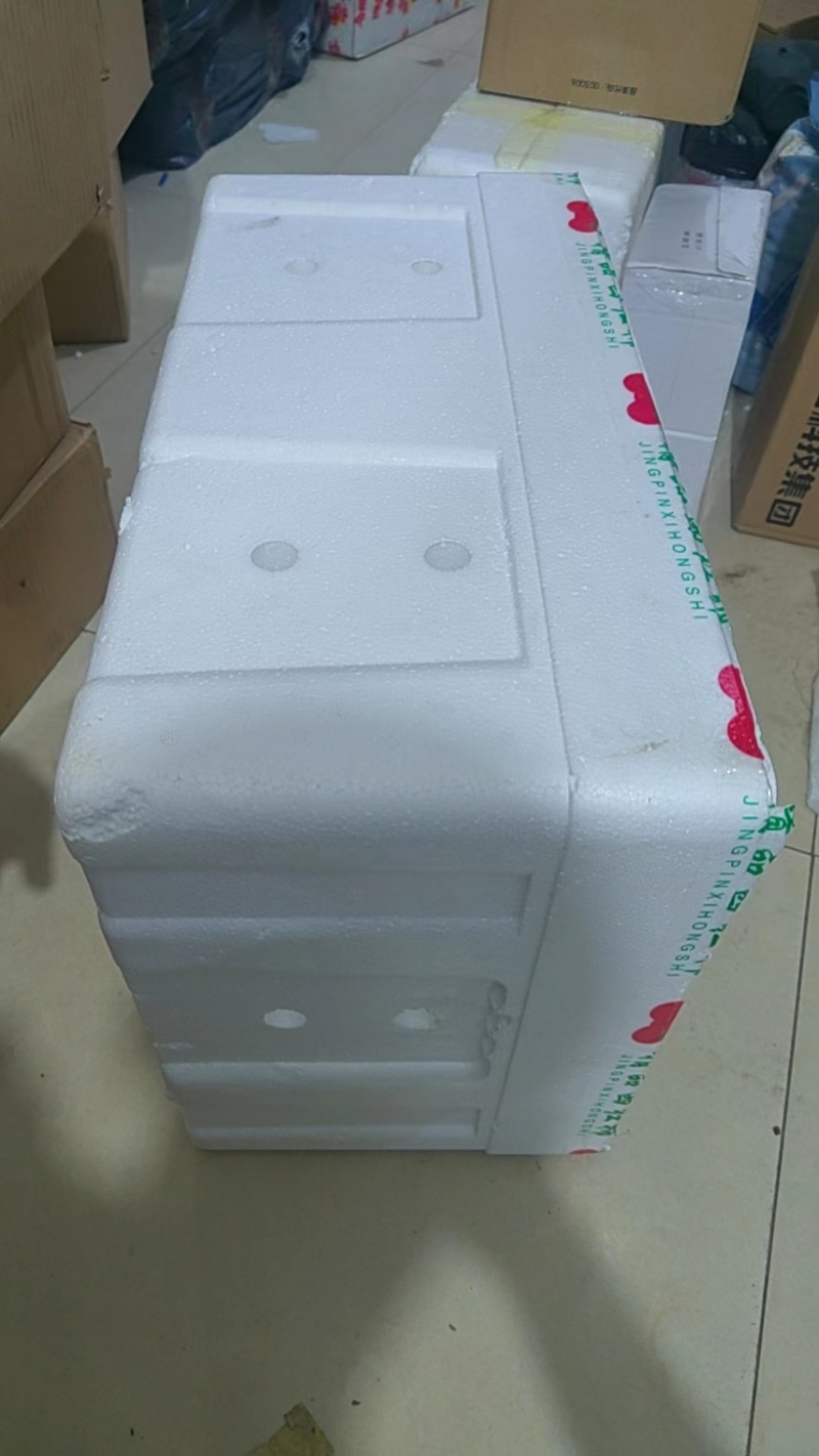 99新泡沫箱，带盖子，内径长45cm宽30cm高23cm