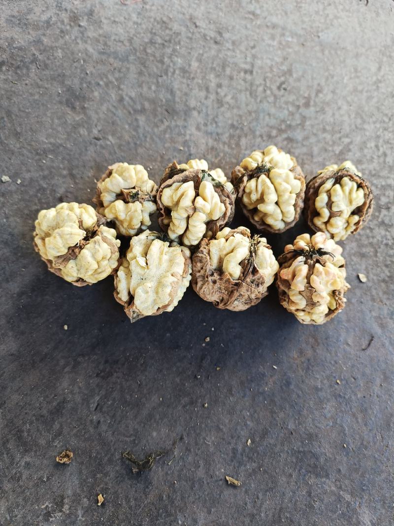 魔芋干及薄皮泡核桃