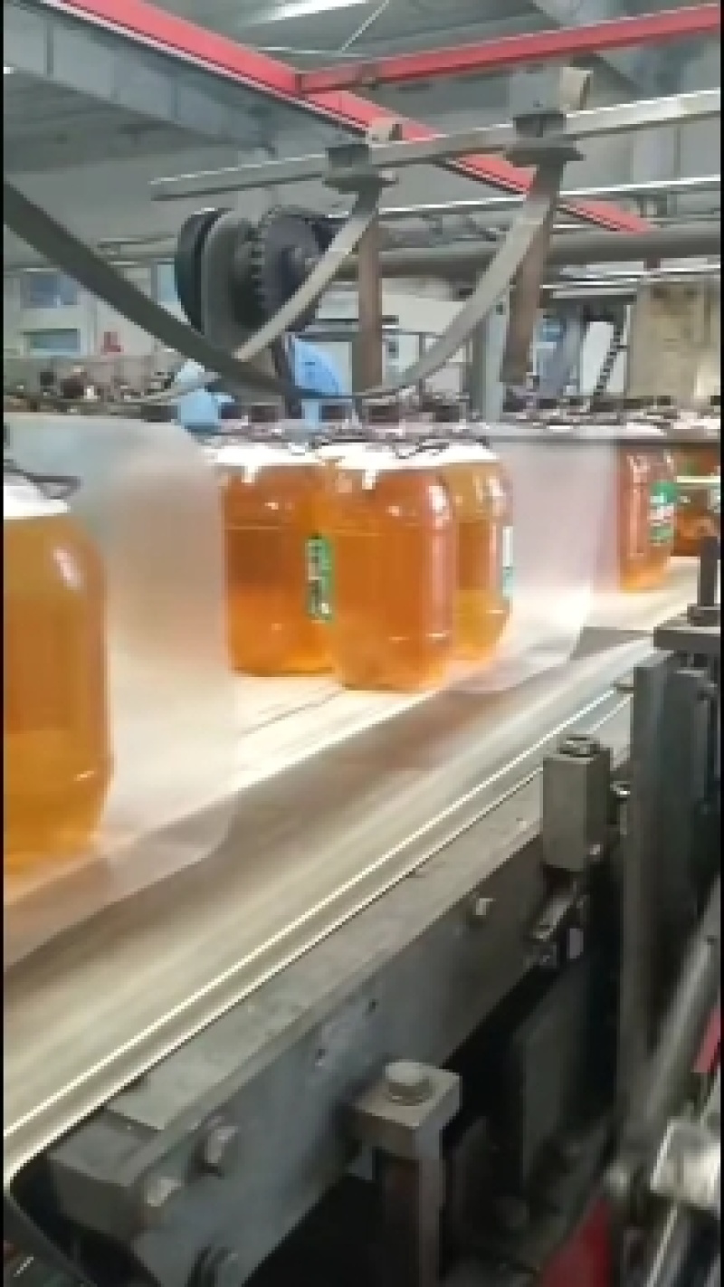 青岛特质啤酒口感细腻丝滑，泡沫丰富，厂家直发价格美丽