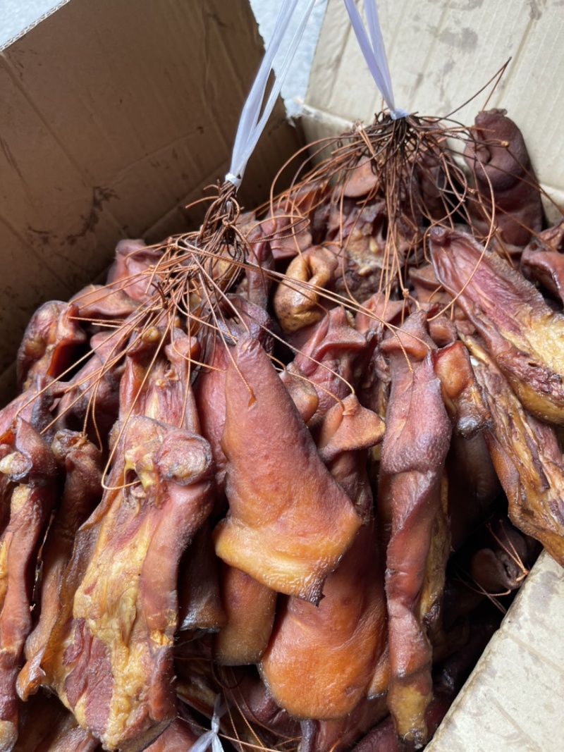 烟熏腊猪嘴尖（一手工厂展会地摊新模式净菜食品供应）
