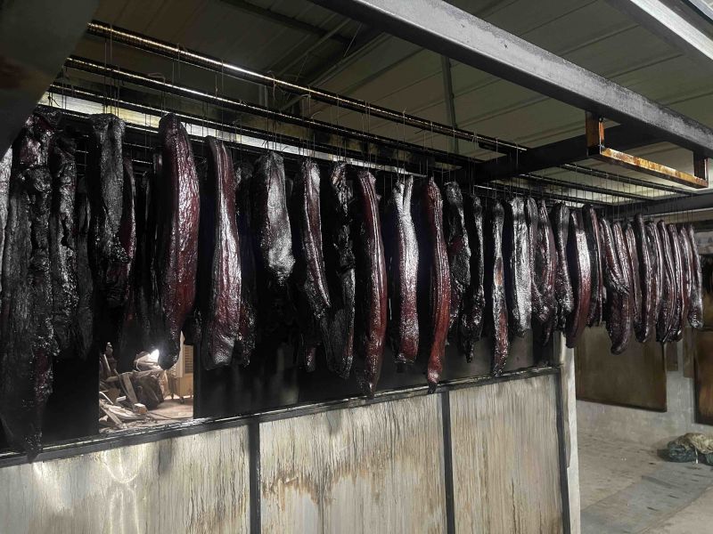 黑色烟熏二刀腊肉（腊肉香肠源头工厂一手货源量大从优）