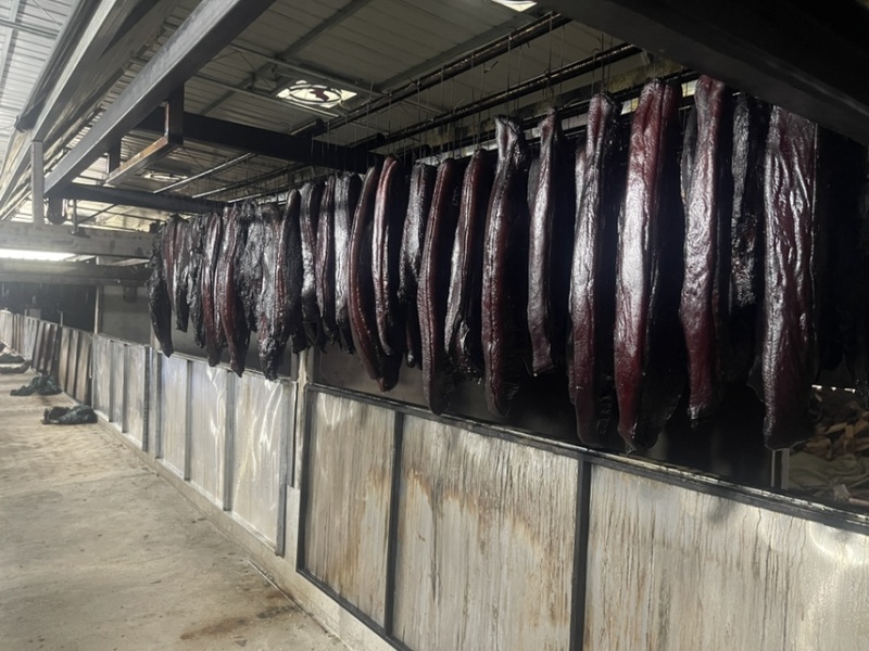 黑色烟熏二刀腊肉（腊肉香肠源头工厂一手货源量大从优）
