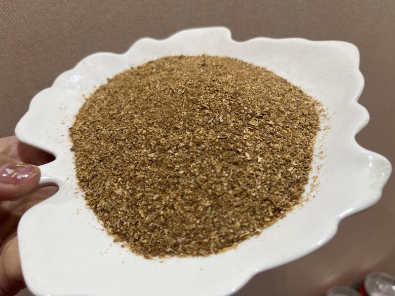 喷浆玉米皮，养殖专用，常年现货，量大从优！